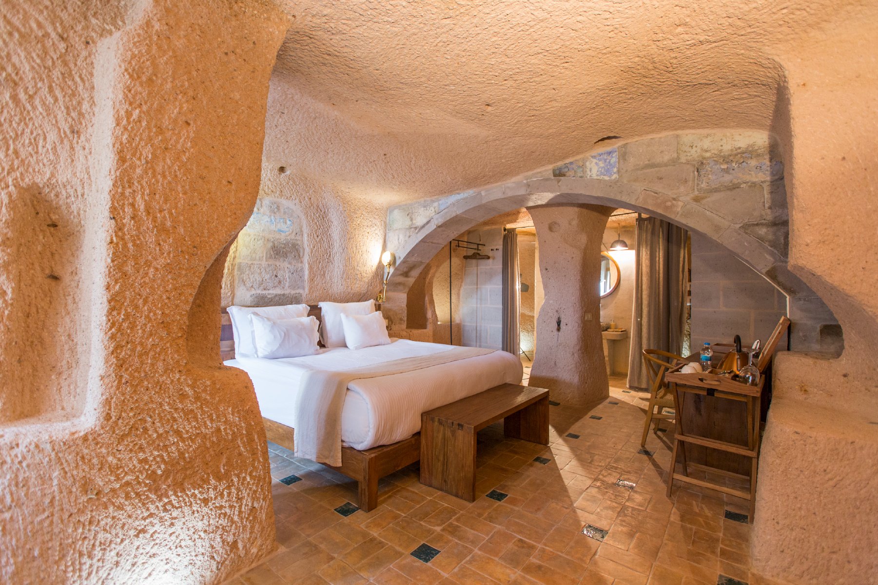 Rooms & Suites | Millstone Cave Suites